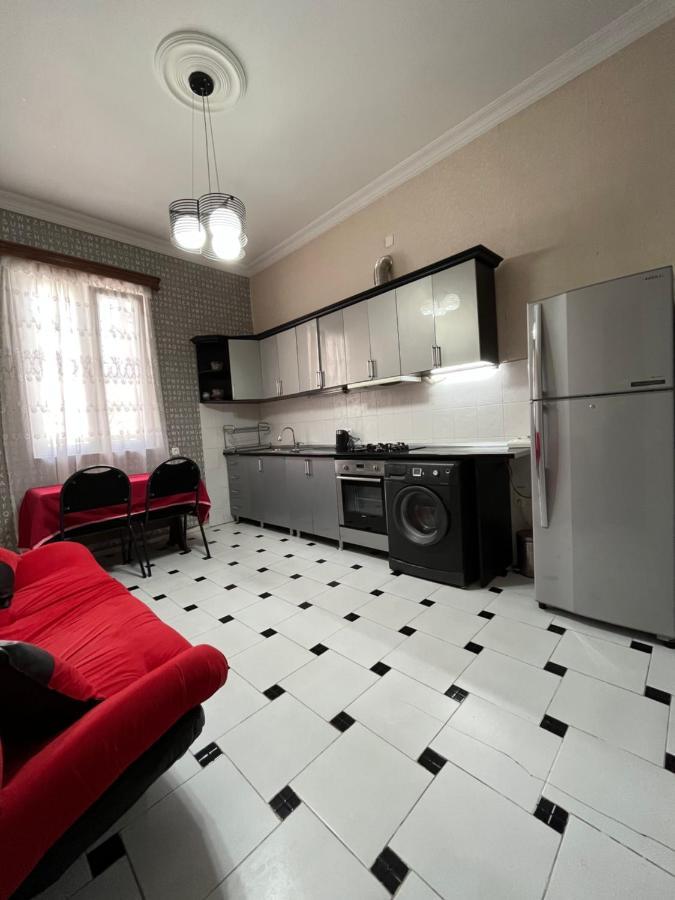 ホテル House On Ganja Street クタイシ エクステリア 写真